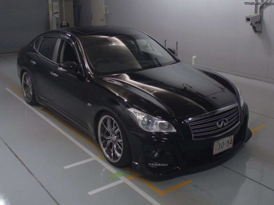 2014 Nissan Fuga
