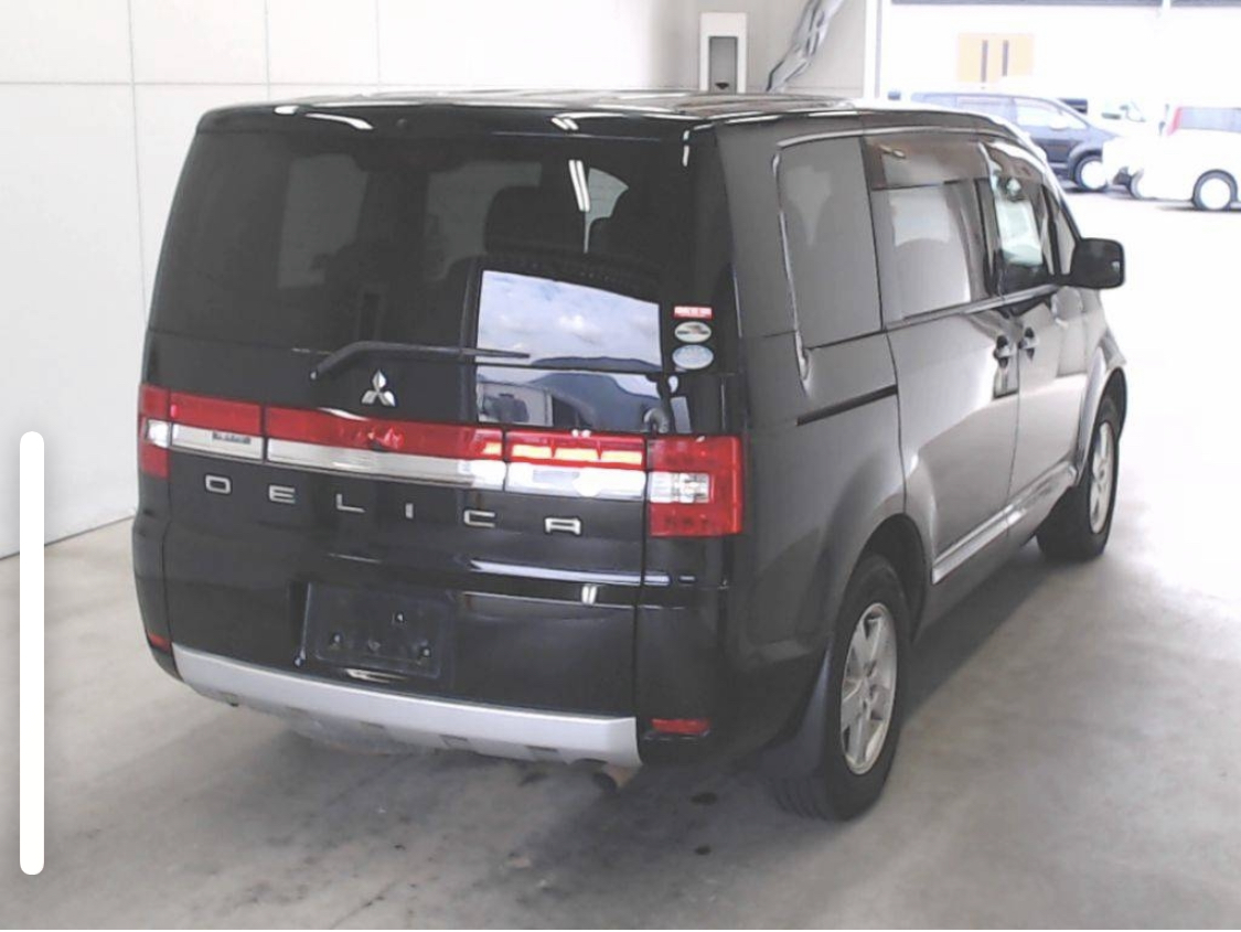 2017 Mitsubishi Delica D5