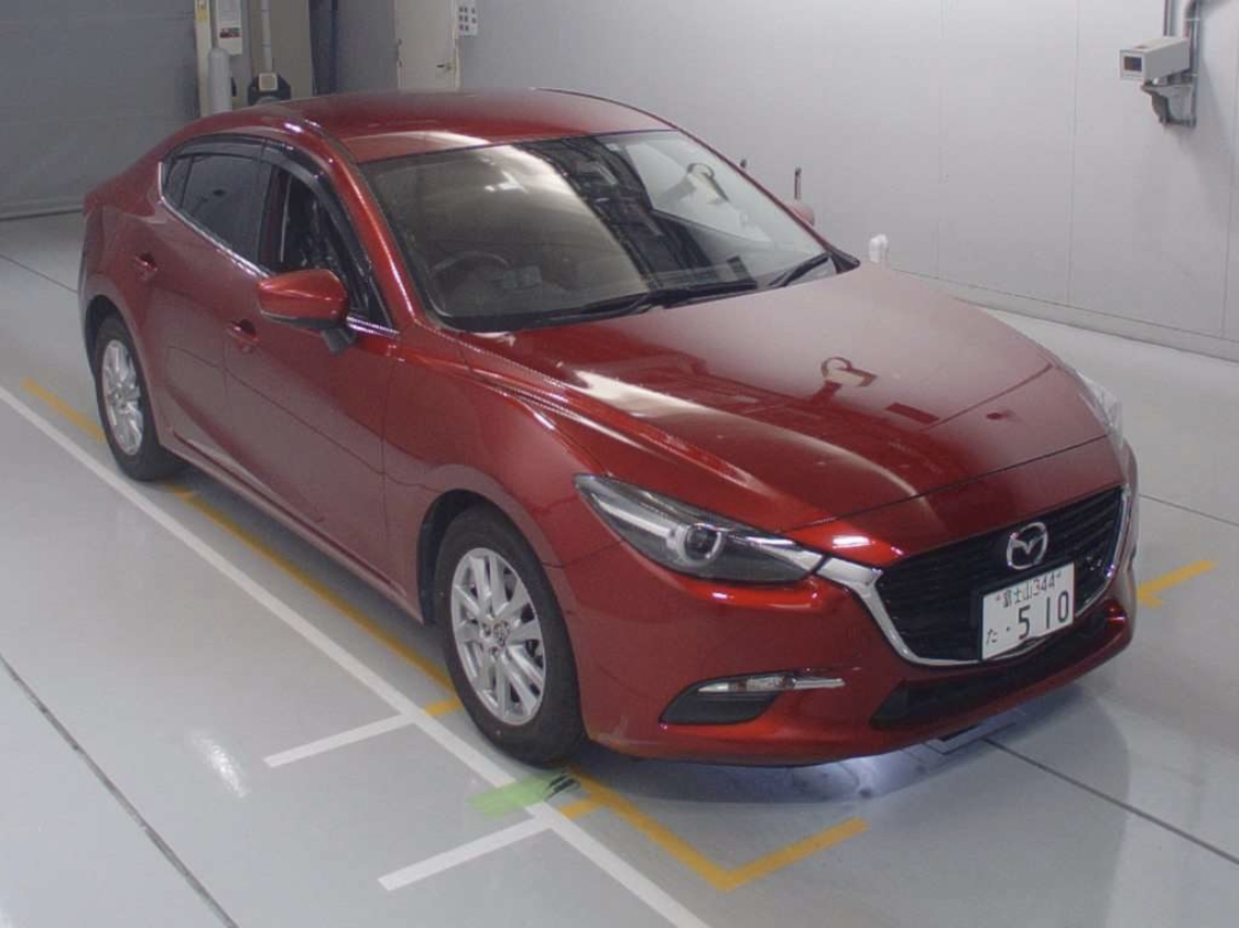 2018 Mazda Axela
