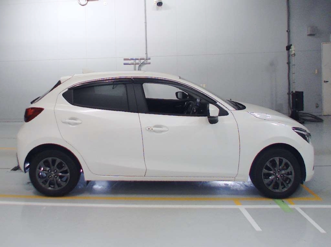 2019 Mazda Demio
